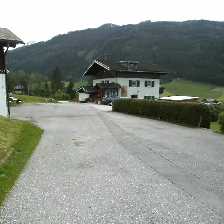 Gaestehaus Zum Tauern Guest house 3*