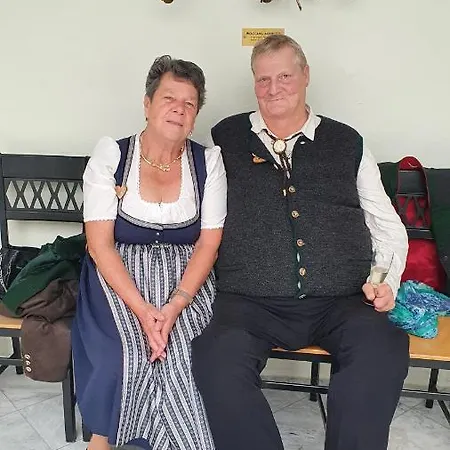 Gaestehaus Zum Tauern 3*