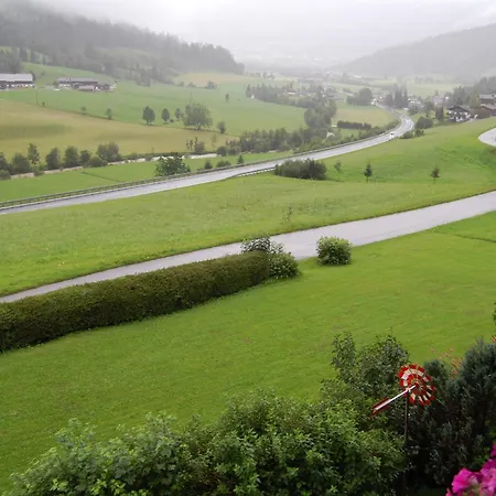 Gasthof Gaestehaus Zum Tauern 3*