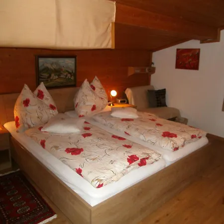 Pensjonat Gaestehaus Zum Tauern 3*