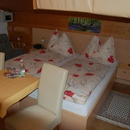 Gaestehaus Zum Tauern Pensjonat