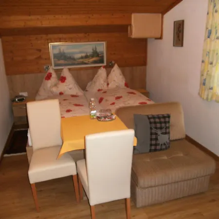 Gaestehaus Zum Tauern Pensjonat 3*