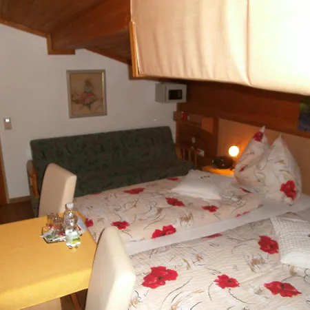 Gaestehaus Zum Tauern Радштадт
