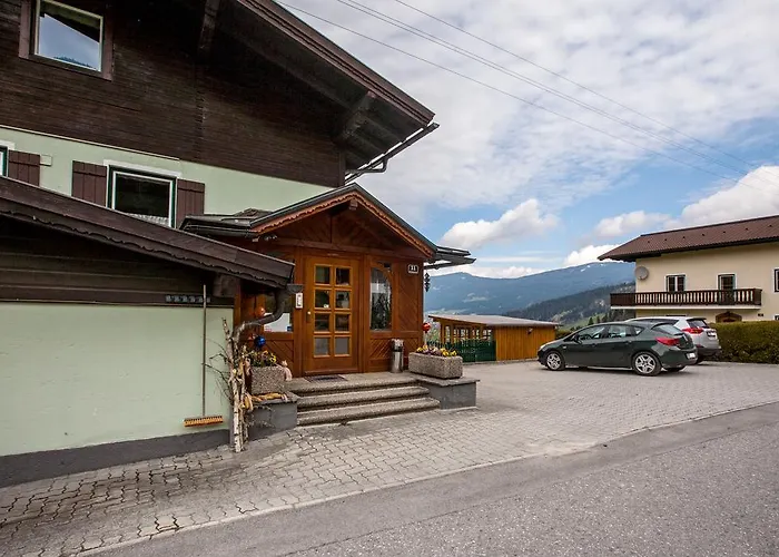 Gaestehaus Zum Tauern 3*