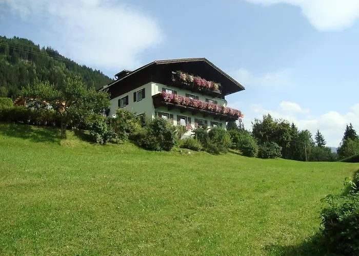 Gaestehaus Zum Tauern 3*