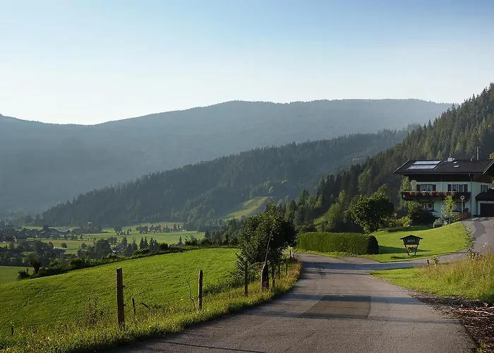 Gaestehaus Zum Tauern Gæstehus Radstadt