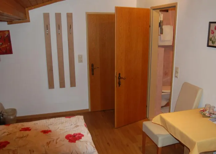 Gaestehaus Zum Tauern Pensión 3*