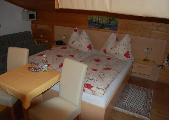 Gaestehaus Zum Tauern Pensión