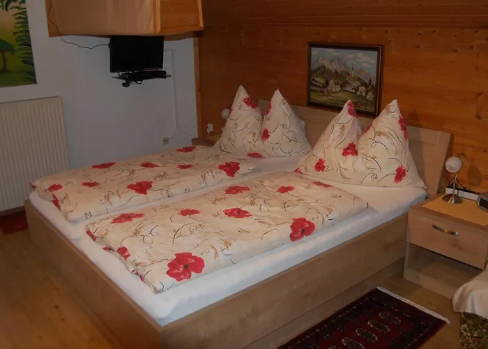 Gaestehaus Zum Tauern 3*