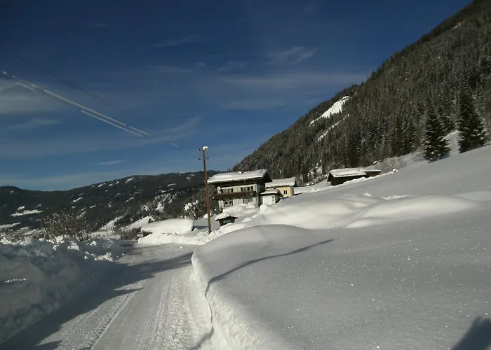 Gaestehaus Zum Tauern Pensión 3*